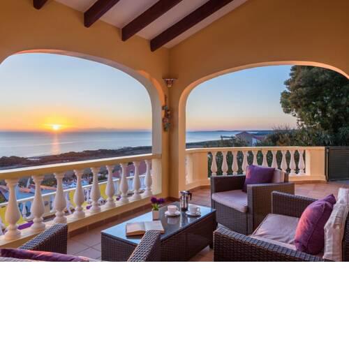 Villa Carrer - 4 Bedroom villa with stunning sea views - Great pool area