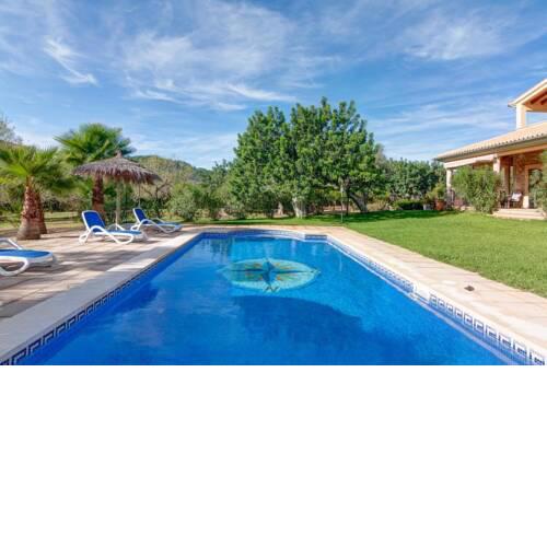 Villa Cas Mestre con piscina en entorno rural
