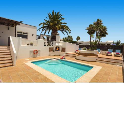 Villa Casa Linden by Villa Plus