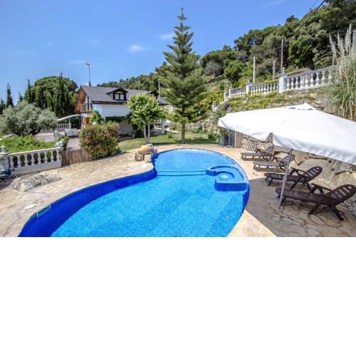 Villa Cebria
