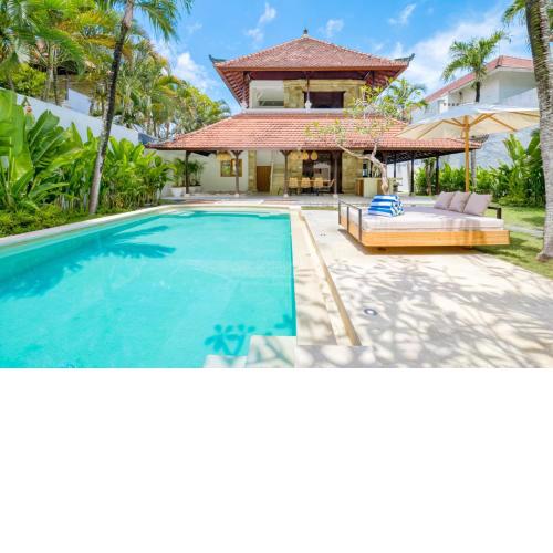 Villa Chandika - 4 BDR Villa with private Pool, walk to the beach