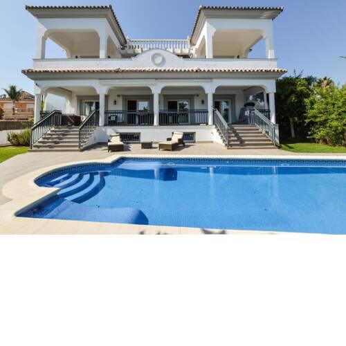 VILLA CHRISTINA, 5 BEDROOM BEACHSIDE VILLA