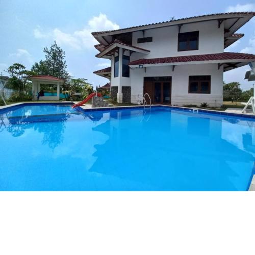Villa Cimacan BC 105