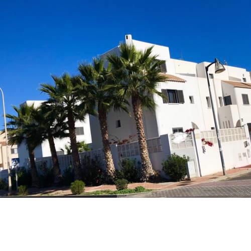 villa cinco palmas
