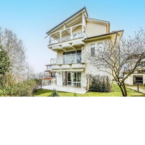 Villa Close to Masukiye Waterfalls with Backyard