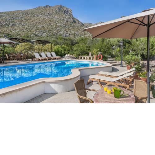 Villa Cuarterades
