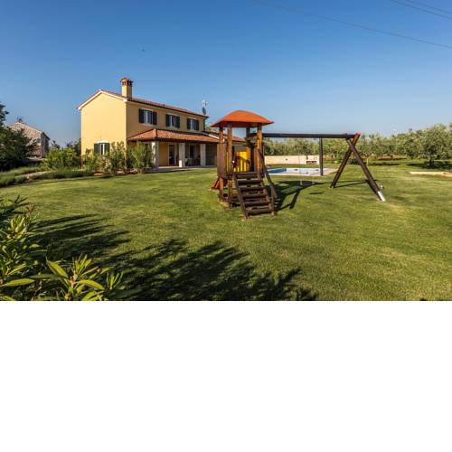 Villa Danelon with Pool and Olive Grove View