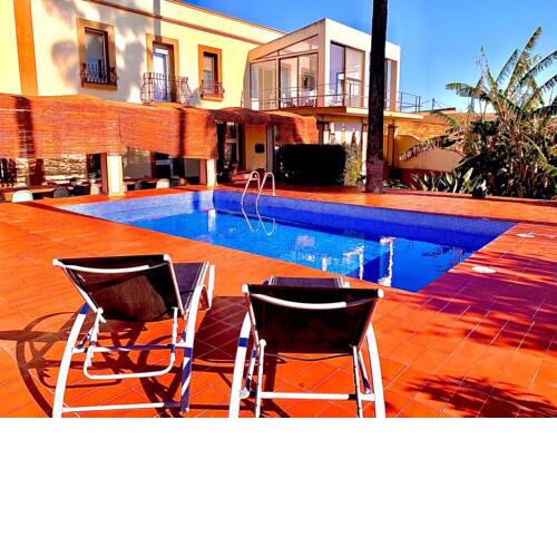 VILLA DEL RIU