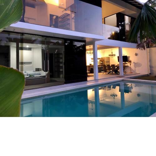 Villa Denira