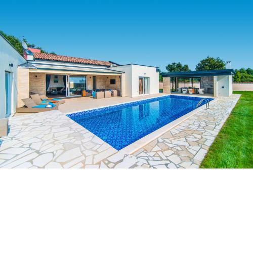 Villa Desiree by Villa Plus
