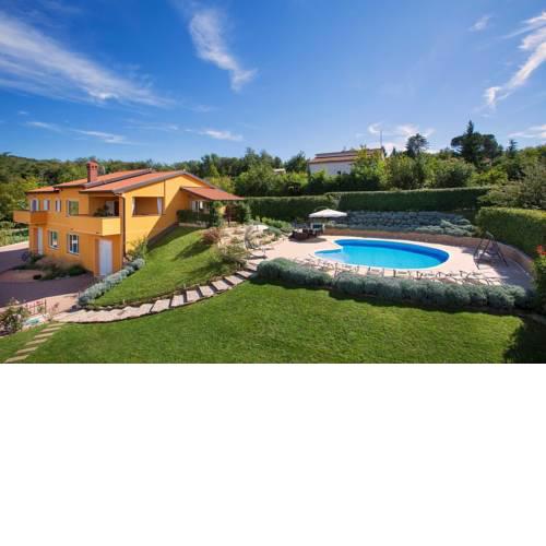 Villa Diora