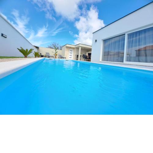 Villa Divinus
