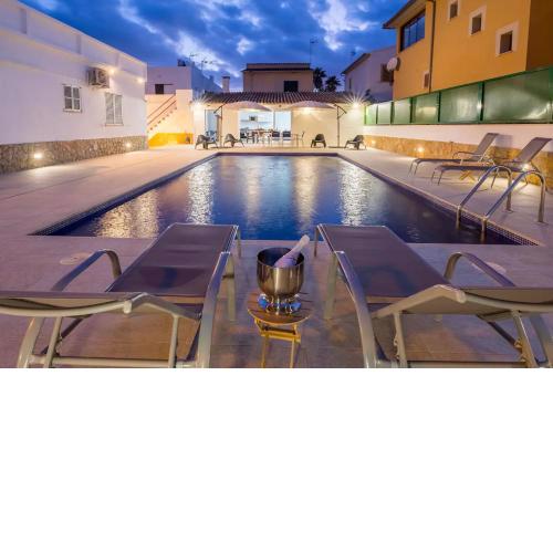 Villa Dolphin