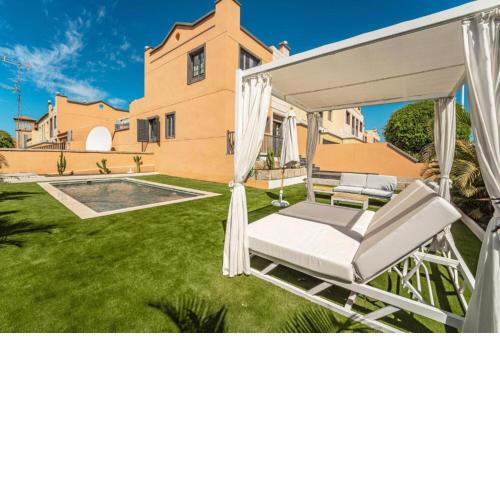 VILLA DREAM CALETA PRIVATE POOL, 200M TO THE BEACH