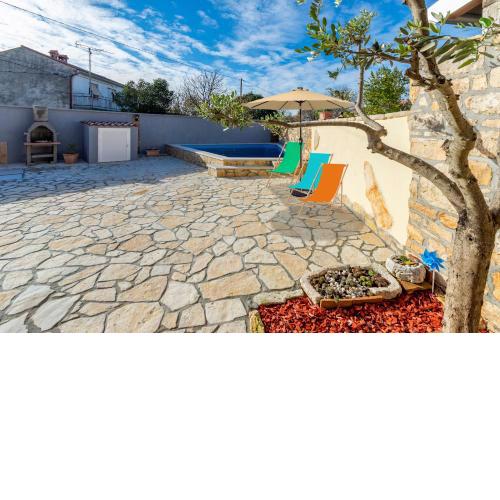Villa Edo - with pool