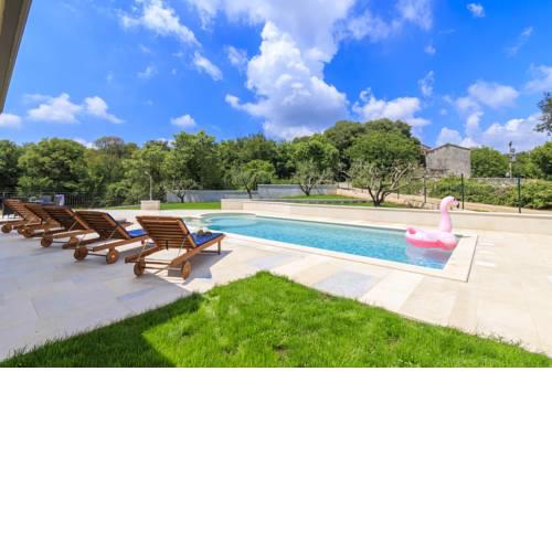 Villa Ella