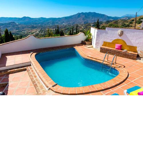 Villa Encinas by Villa Plus
