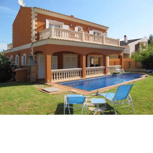 Villa Escribano