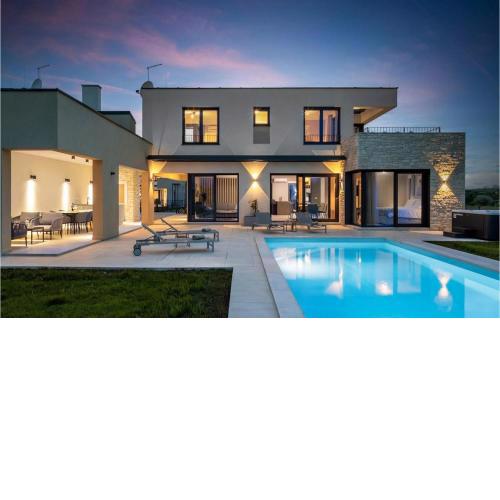 Villa Estate