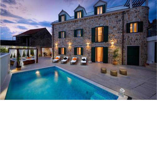 Villa Eterna