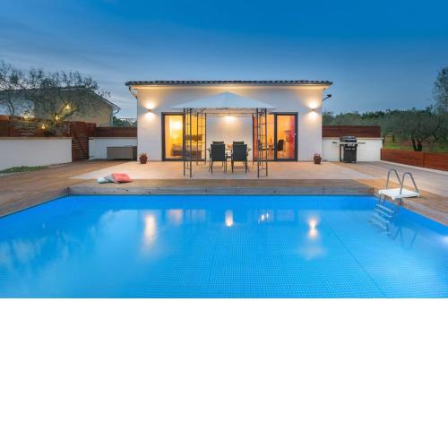 Villa Fairytale cottage 2