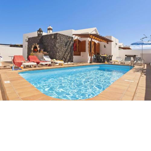 Villa Famara by Villa Plus