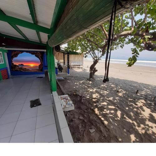 Villa Family Pantai Citepus Pelabuhanratu