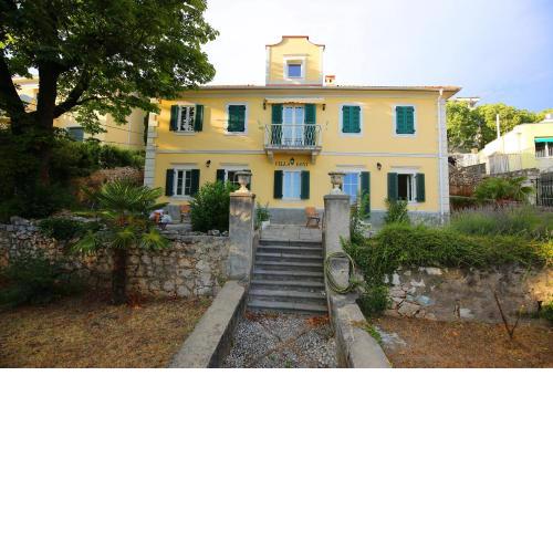 Villa Fani
