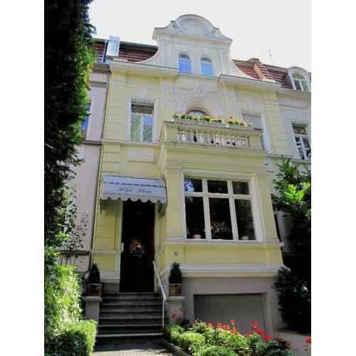 Villa FLORA Hotel