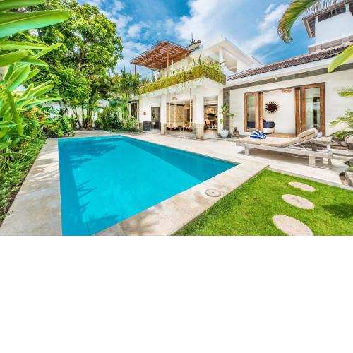Villa Florence - 3BDR Luxury Villa, Private Pool, Walk to the Beach