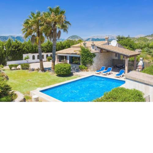 Villa Francisca by Villa Plus