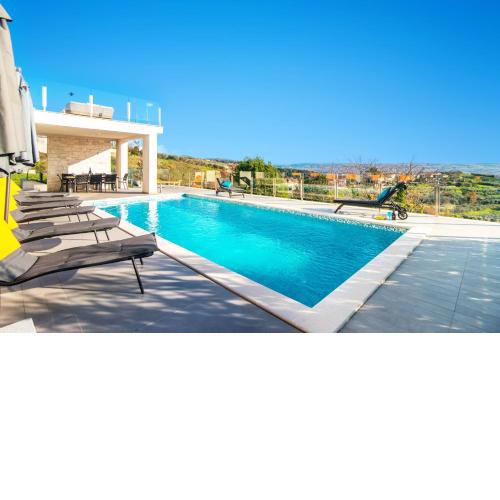 Villa Gioia by Villa Plus