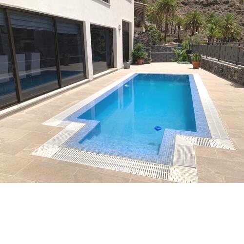 Villa Giselle - Modern Luxury on a Traditional Island