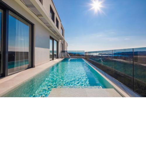 Villa Golden Hill with dream View prof Gym Wellness near Split