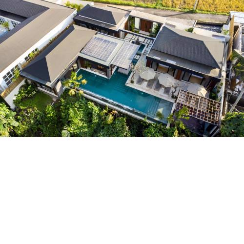 Villa Golden Lion by BaliSuperHost