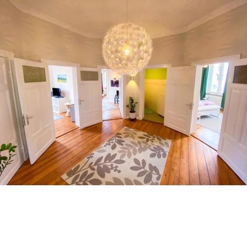 VILLA HanseART Lübeck - Privatzimmer und Ferienwohnung in zentraler Lage