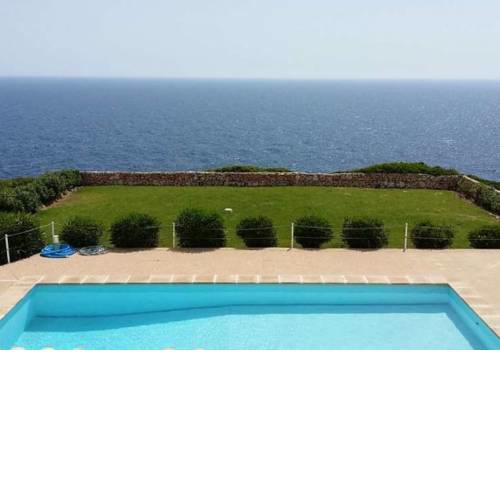 VILLA HELIOS Villa en Cala Pi con vistas despejadas