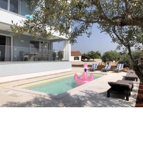 VILLA HORIZONT