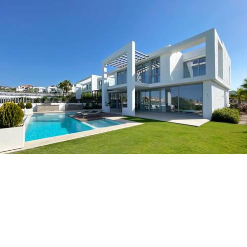 Villa Icon- Casa Blanca 21