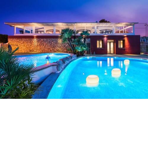 Villa in Alcanada Sleeps 12 with Pool Air Con and WiFi