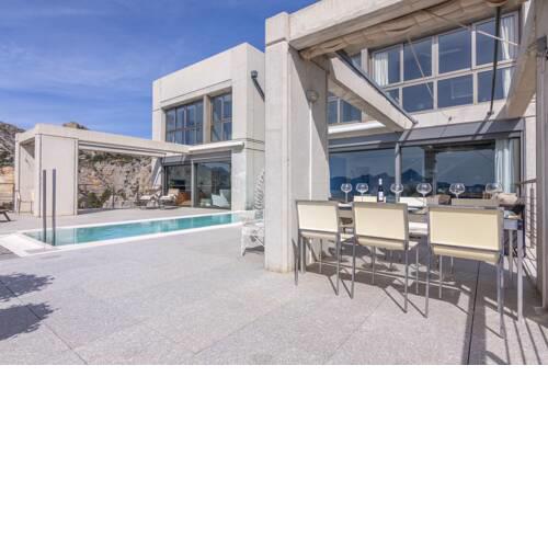 Villa in Altea la Vella Sleeps 8 with Pool and Air Con