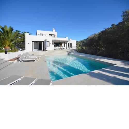 Villa in Begur Sleeps 8 with WiFi