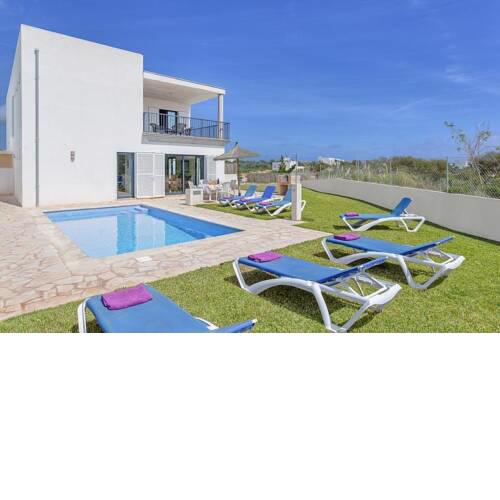 Villa in Cala d'Or Sleeps 6 includes Swimming pool Air Con and WiFi 4