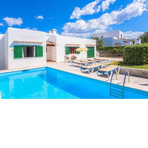 Villa in Cala d'Or Sleeps 6 includes Swimming pool Air Con and WiFi