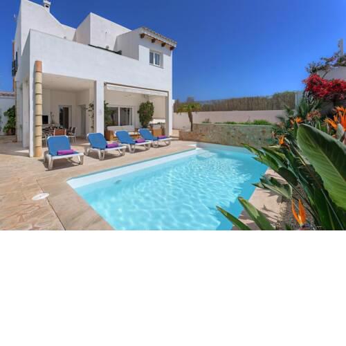 Villa in Cala d'Or Sleeps 6 with Pool Air Con and WiFi