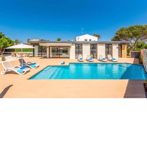 Villa in Cala'N Blanes Sleeps 8 with Air Con and WiFi