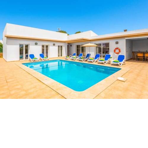 Villa in Cala'N Blanes Sleeps 9 includes Swimming pool Air Con and WiFi 4