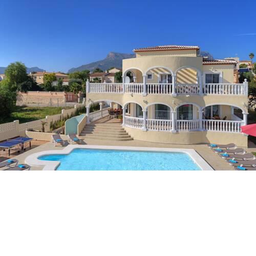 Villa in Calpe Sleeps 10 includes Swimming pool Air Con and WiFi 1