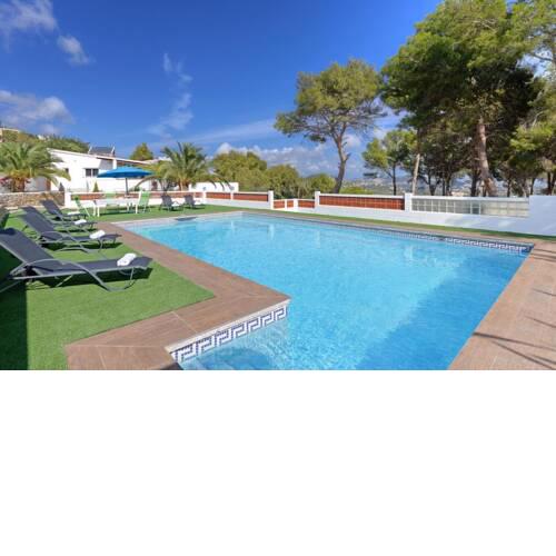 Villa in Calpe Sleeps 10 includes Swimming pool Air Con and WiFi