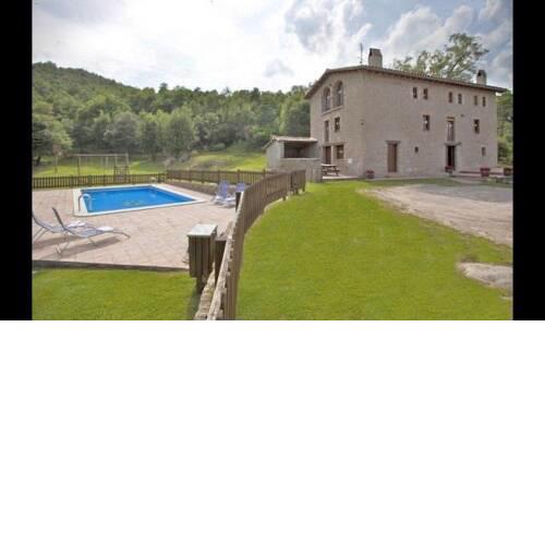 Villa in Casserres Sleeps 15 with Pool